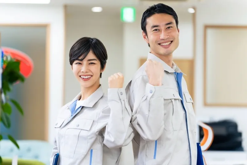 防犯カメラ設置スタッフ